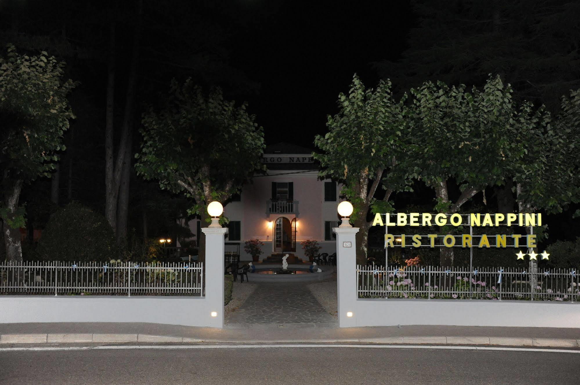 Albergo Nappini Lizzano In Belvedere Extérieur photo